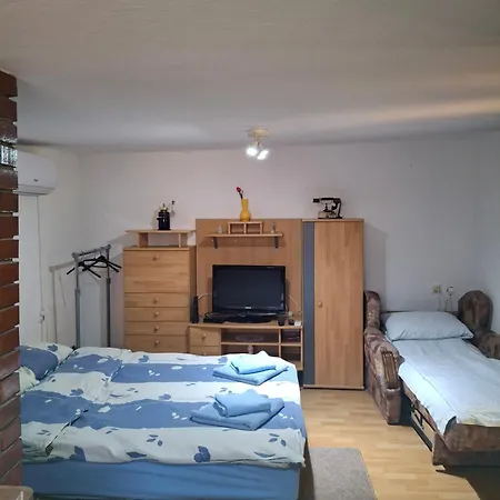 Tasa I Miki *